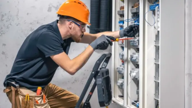 Generator Installation: The Key to Business Continuity During Power Outages